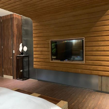 Aquarius Motel Тайчжун Екстер'єр фото